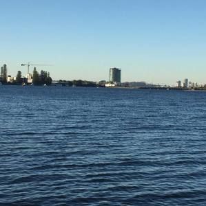 Meet your Posher, Leslie